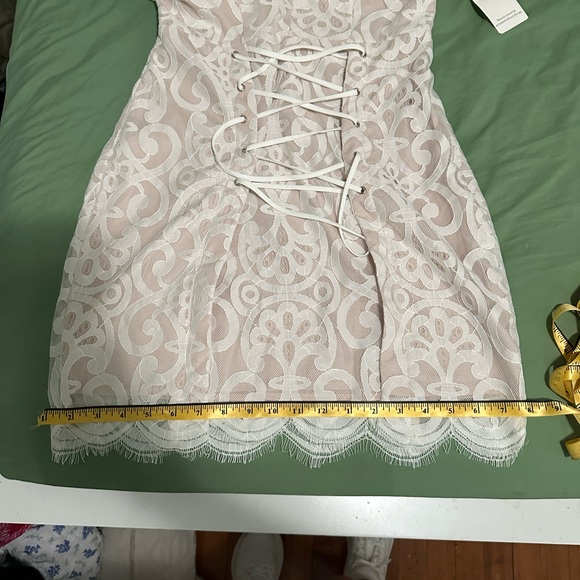 Tobi white dress with corset detail - Picture 4 of 6